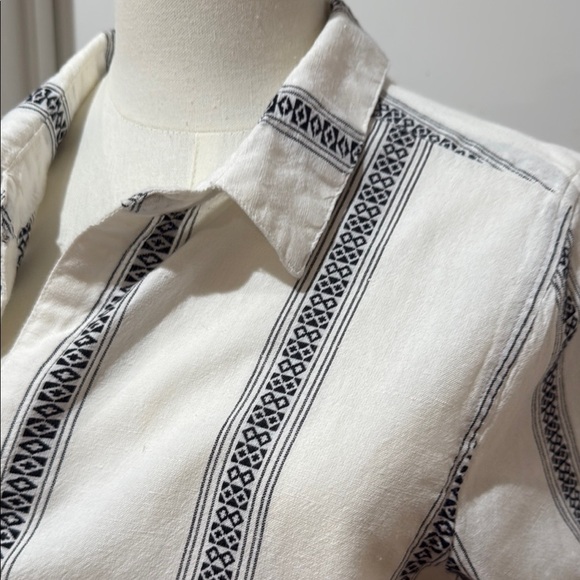 Dylan Clothing Maya Tunic Size L White and Gray Striped Swim Cover-Up - Picture 12 of 14